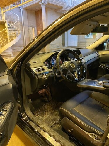 Mercedes E 200 2014, 235,000 km - 2.0 л - Bakı