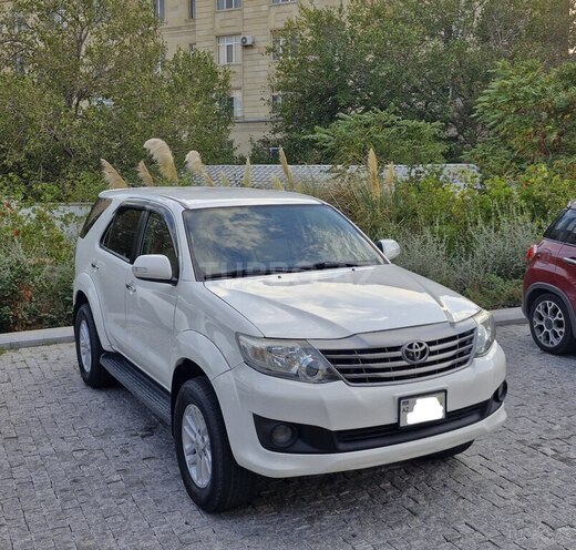 Toyota Fortuner 2011, 203,000 km - 2.7 л - Bakı