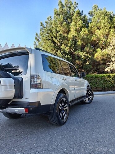 Mitsubishi Pajero 2008, 209,552 km - 3.0 л - Bakı
