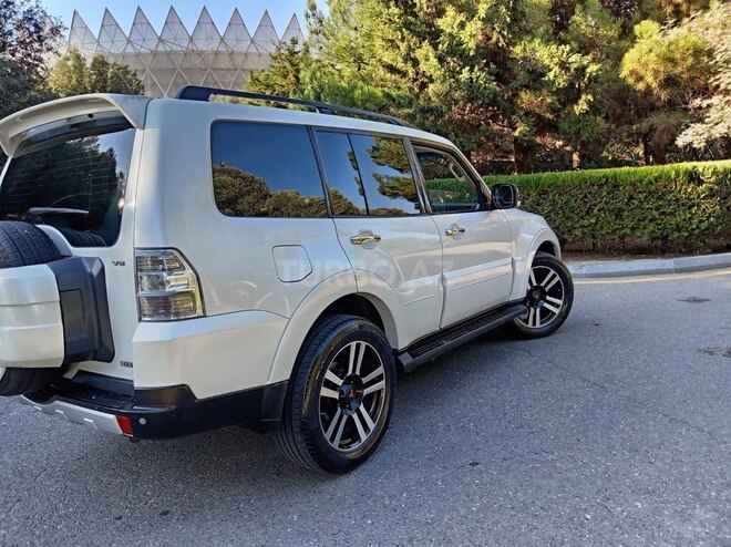 Mitsubishi Pajero 2008, 209,552 km - 3.0 л - Bakı
