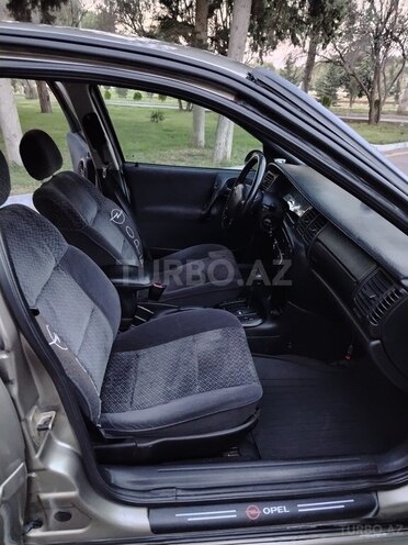 Opel Vectra 1996, 355,000 km - 2.0 л - Bakı