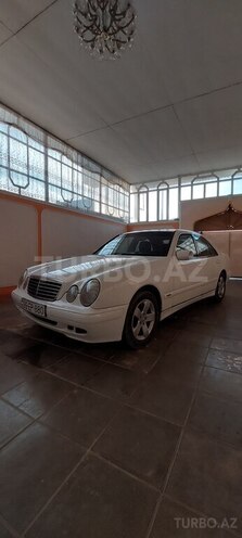 Mercedes E 220 2000, 409,000 km - 2.2 л - Şəmkir