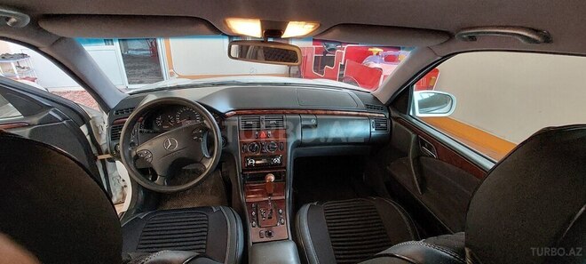 Mercedes E 220 2000, 409,000 km - 2.2 л - Şəmkir