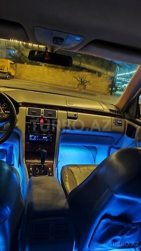 Mercedes E 200 2000, 500,000 km - 2.0 l - Hacıqabul