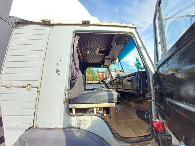 KamAz 53212 1988, 450,000 km - 11.0 l - Masallı
