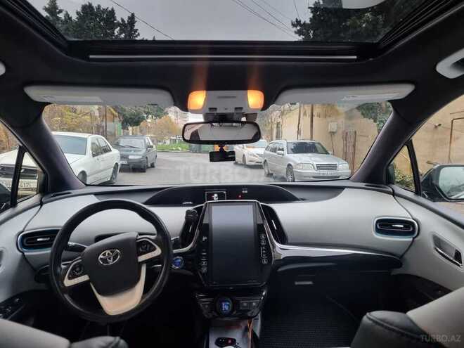 Toyota Prius 2018, 270,000 km - 1.8 l - Bakı