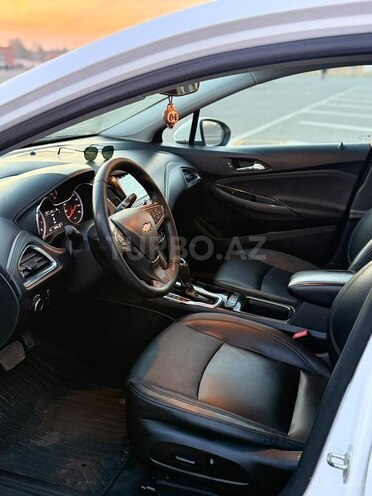 Chevrolet Cruze 2018, 260,000 km - 1.4 l - Gəncə