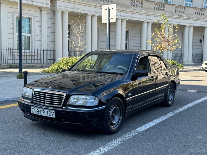 Mercedes C 200 1999, 129,658 km - 2.0 л - Bakı
