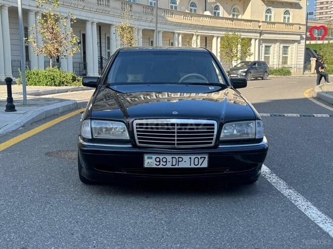Mercedes C 200 1999, 129,658 km - 2.0 л - Bakı
