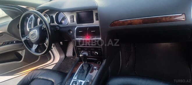Audi Q7 2011, 248,600 km - 3.0 l - Bakı