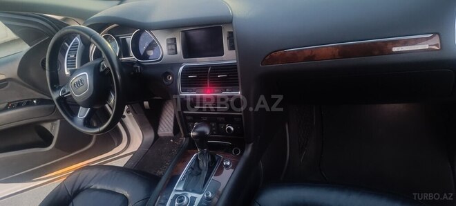Audi Q7 2011, 248,600 km - 3.0 l - Bakı