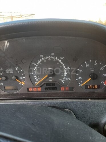 Mercedes C 230 1997, 286,000 km - 2.3 l - Bərdə