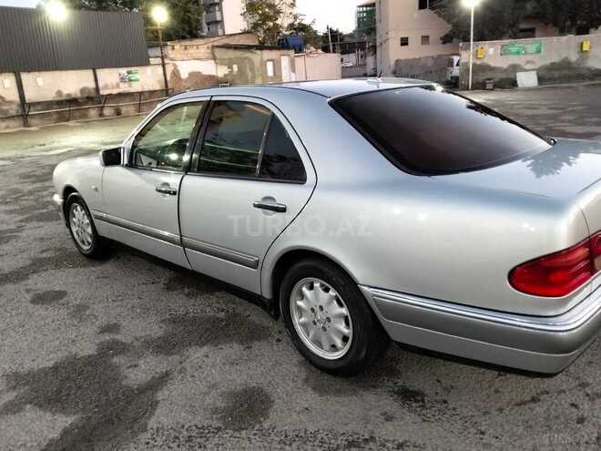 Mercedes E 240 1998, 363,000 km - 2.4 л - Bakı