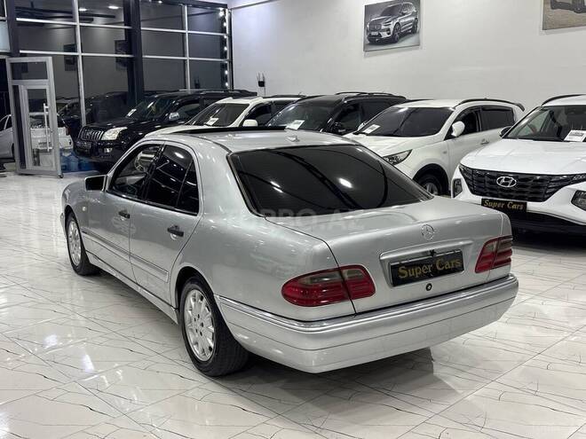 Mercedes E 240 1998, 290,000 km - 2.4 л - Sumqayıt