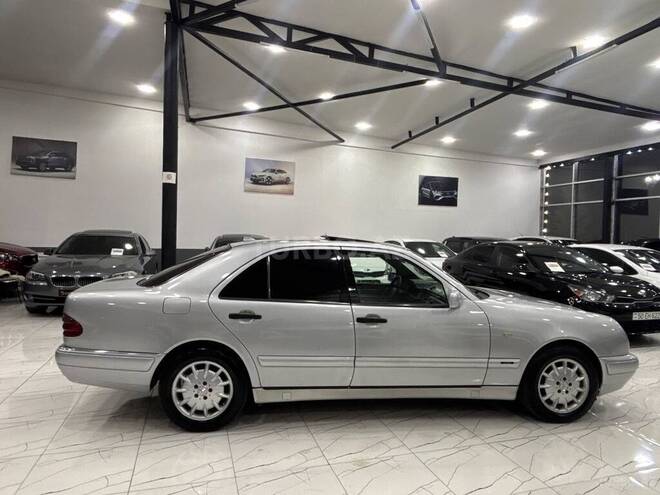 Mercedes E 240 1998, 290,000 km - 2.4 л - Sumqayıt