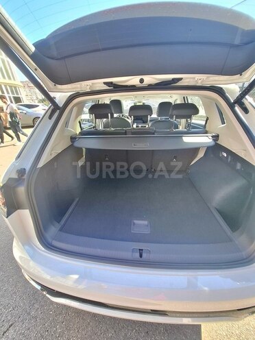 Volkswagen Tayron 2023, 5,236 km - 1.4 l - Bakı