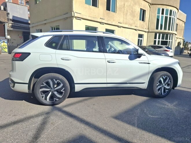 Volkswagen Tayron 2023, 5,236 km - 1.4 l - Bakı