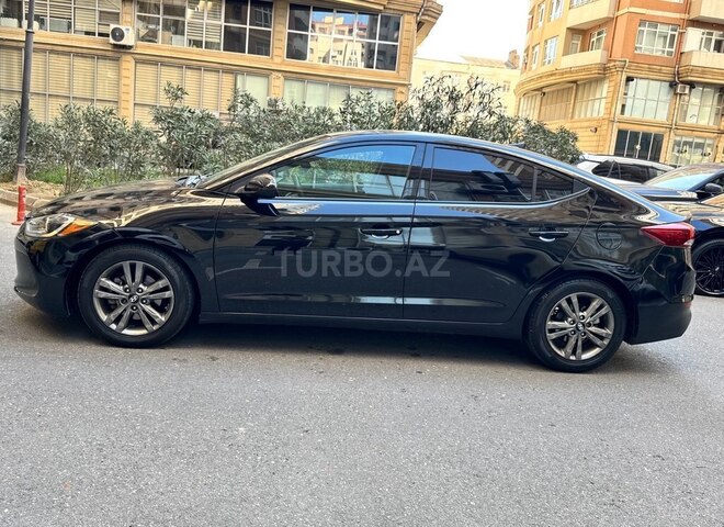 Hyundai Elantra 2017, 196,123 km - 2.0 l - Bakı