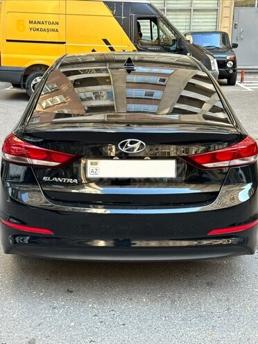 Hyundai Elantra 2017, 196,123 km - 2.0 l - Bakı