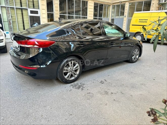 Hyundai Elantra 2017, 196,123 km - 2.0 l - Bakı