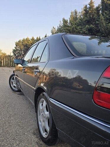 Mercedes C 240 1999, 310,000 km - 2.4 l - Bakı