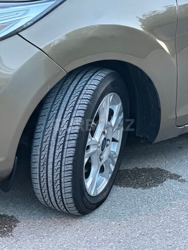 Ford Fiesta 2013, 140,000 km - 1.6 л - Bakı