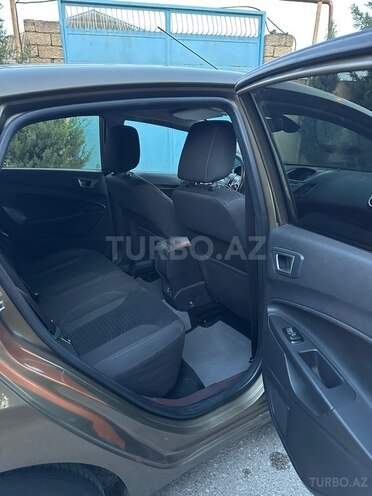 Ford Fiesta 2013, 140,000 km - 1.6 л - Bakı