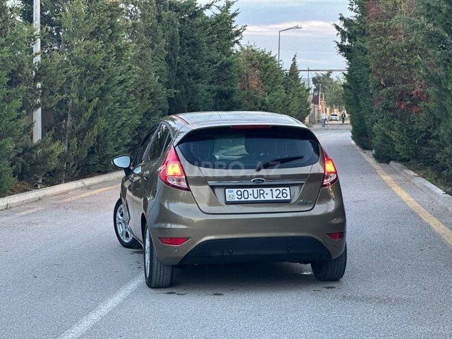 Ford Fiesta 2013, 140,000 km - 1.6 л - Bakı