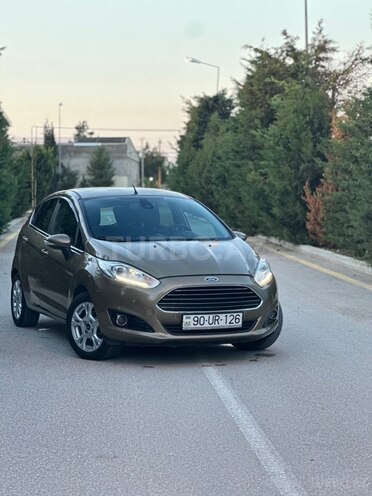 Ford Fiesta 2013, 140,000 km - 1.6 л - Bakı