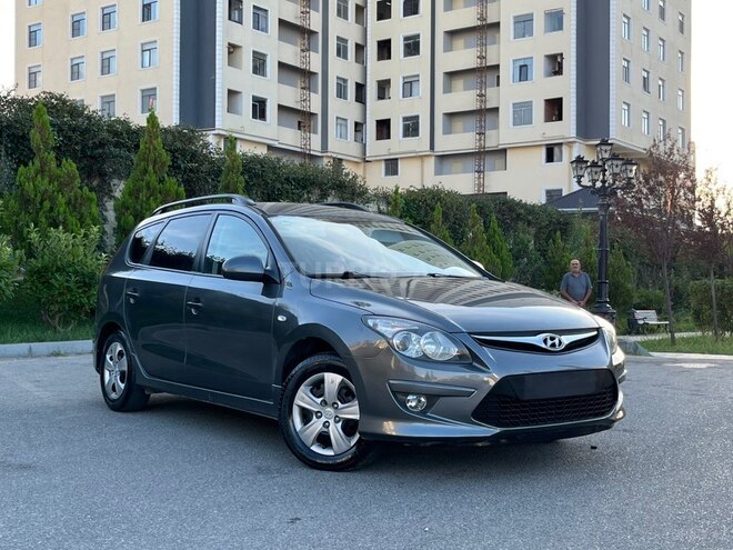 Hyundai i30 2010, 328,000 km - 1.6 л - Bakı
