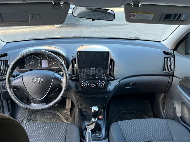 Hyundai i30 2010, 328,000 km - 1.6 л - Bakı