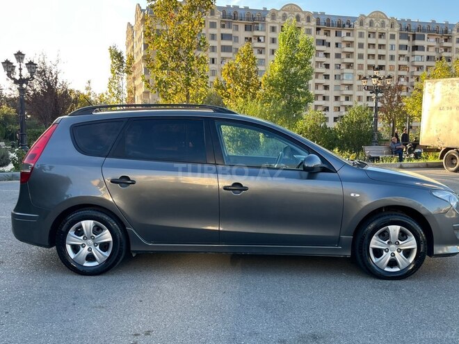 Hyundai i30 2010, 328,000 km - 1.6 л - Bakı