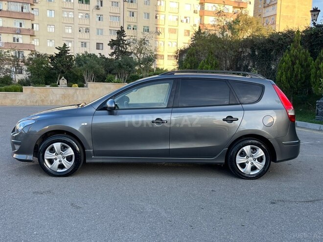 Hyundai i30 2010, 328,000 km - 1.6 л - Bakı