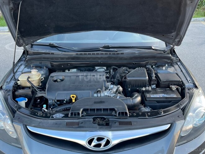 Hyundai i30 2010, 328,000 km - 1.6 л - Bakı