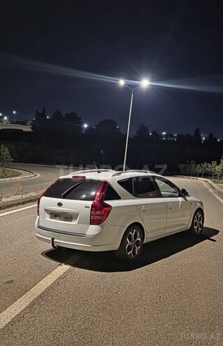Kia  2008, 256,548 km - 1.6 l - Bakı