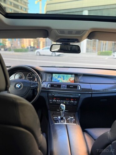 BMW 750 2011, 275,000 km - 4.4 l - Bakı
