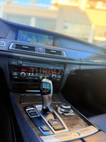 BMW 750 2011, 275,000 km - 4.4 l - Bakı