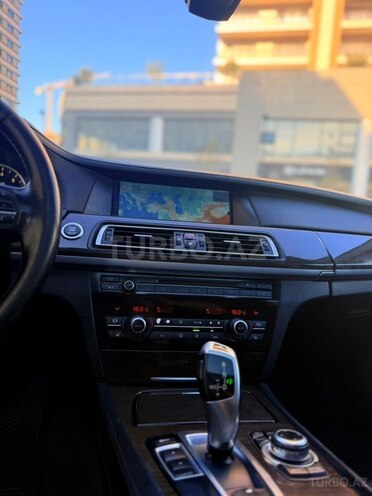 BMW 750 2011, 275,000 km - 4.4 l - Bakı