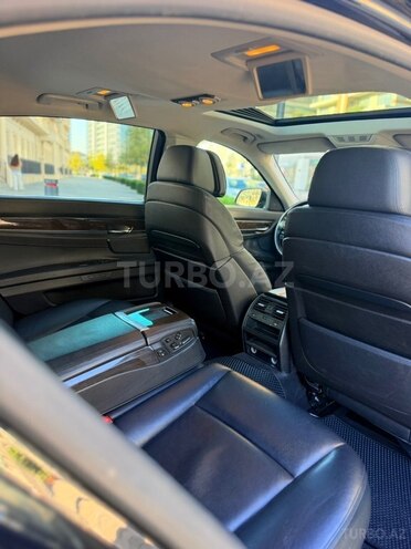 BMW 750 2011, 275,000 km - 4.4 l - Bakı