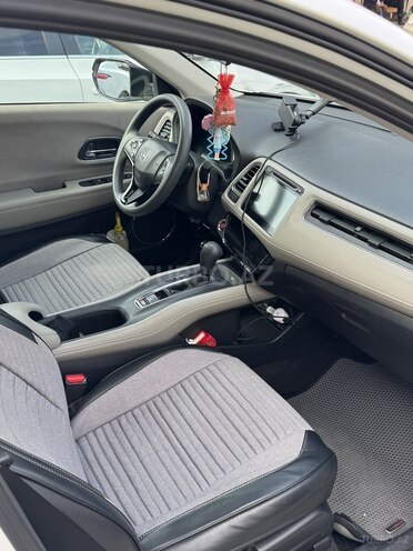 Honda HR-V 2018, 107,826 km - 1.8 l - Bakı