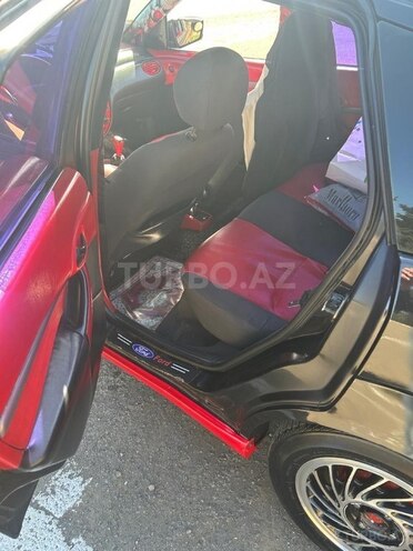 Ford Focus 1999, 300,000 km - 1.4 l - Lənkəran