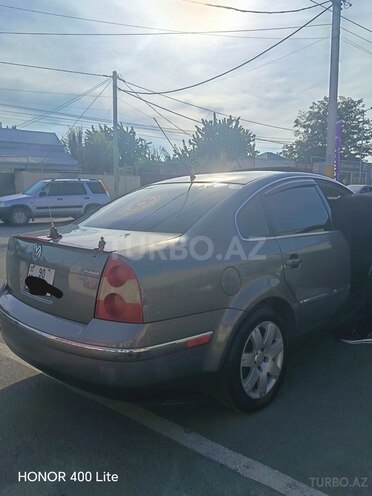 Volkswagen Passat 2004, 218,364 km - 1.8 л - Bərdə