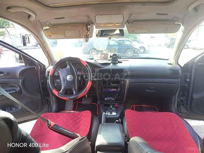 Volkswagen Passat 2004, 218,364 km - 1.8 л - Bərdə