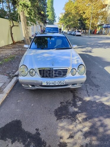 Mercedes E 240 2000, 370,000 km - 2.6 l - Bakı