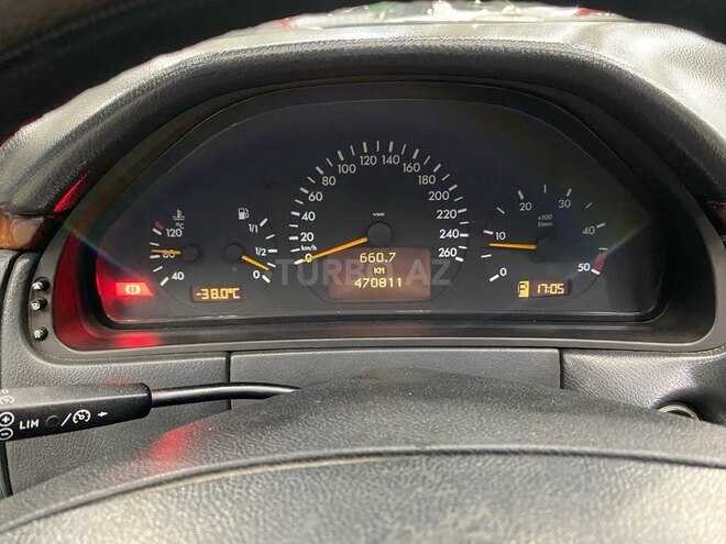 Mercedes E 220 1999, 470,811 km - 2.2 l - Bakı
