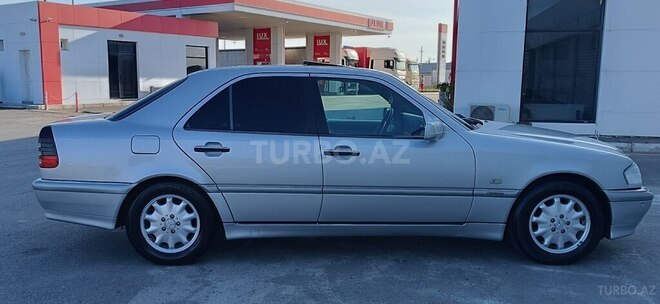 Mercedes C 220 1998, 360,000 km - 2.2 l - Masallı