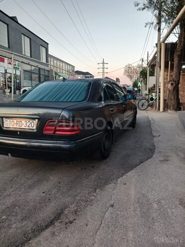 Mercedes E 320 1996, 250,000 km - 3.2 л - Bakı