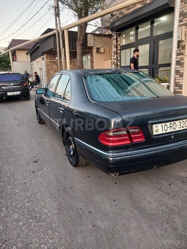 Mercedes E 320 1996, 250,000 km - 3.2 л - Bakı
