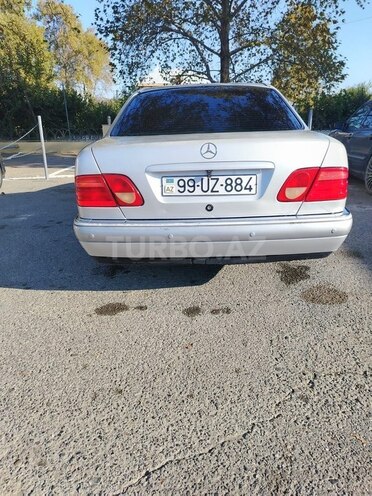 Mercedes E 240 1998, 326,582 km - 2.4 l - Göyçay