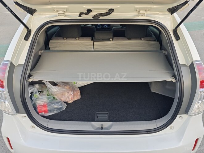 Toyota Prius V 2015, 231,746 km - 1.8 l - Bakı
